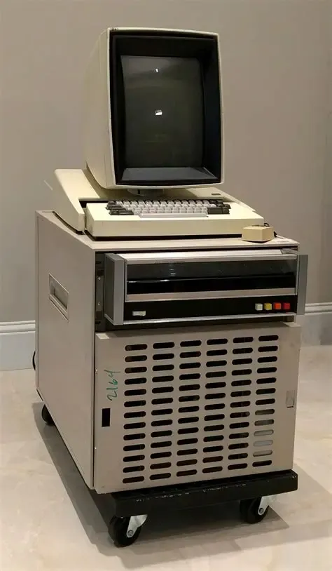 Xerox Alto - The Ancestor of the Modern GUI